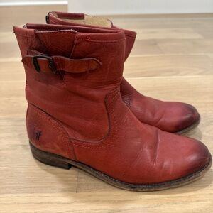 FRYE Pippa Zipper Short Ankle Boot Red Leather Block Heel 7.5 B Women’s